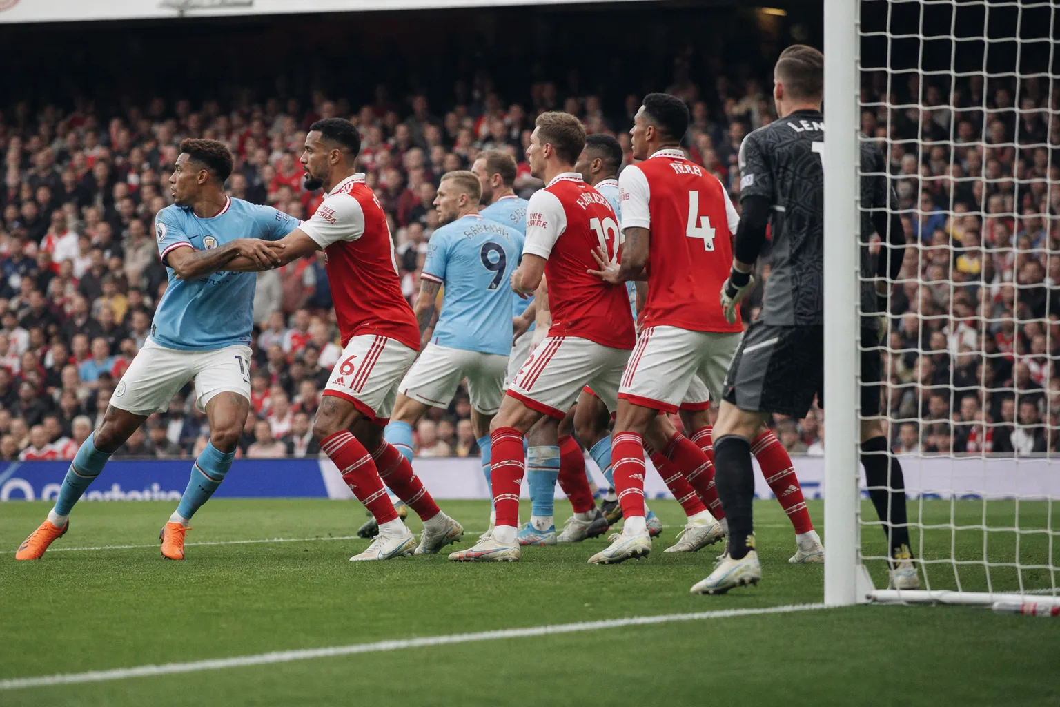 Select Between Zonal and Man-Marking to Stop Set Pieces